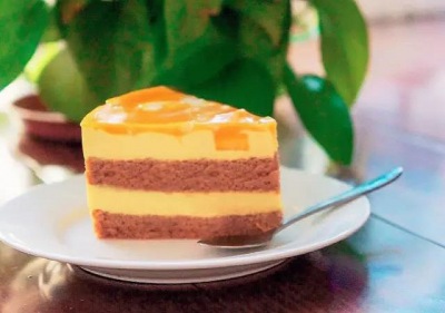 不用烤箱的芒果慕斯蛋糕，一口咬下冰涼清爽！