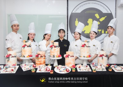 學(xué)烘焙，去報(bào)短期烘焙學(xué)習(xí)班好不好？